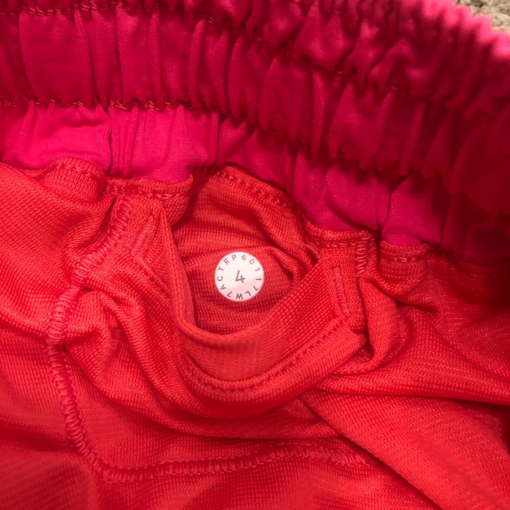 SOLD Lululemon Hotty Hot Tie Lipgloss Pink Shorts - Picture 8 of 8